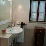 לינה וארוחת בוקר Aurora's House