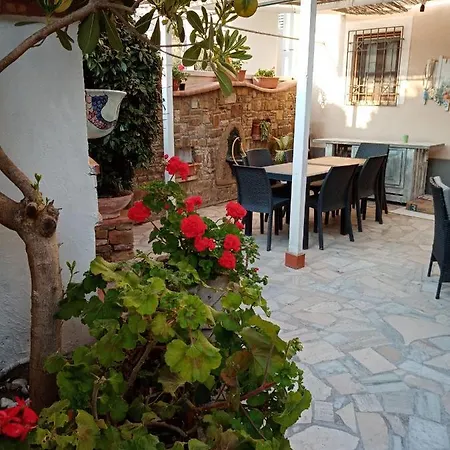Aurora's House 3*