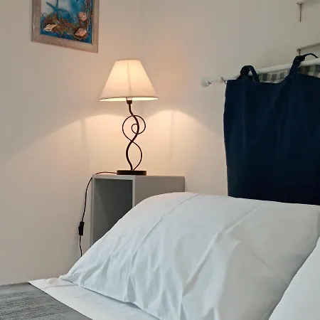 Aurora's House Couette-café Castellabate
